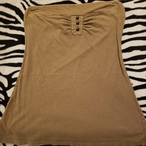 Sleeveless green shirt